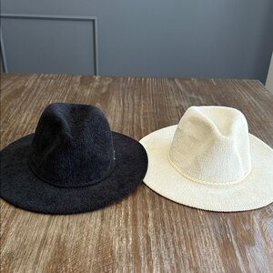 Vince Camuto Black & Cream Ribbed Chenille Wide Brim Panama Hats-pair